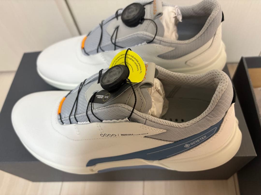 新品未使用　試着のみ ECCO ゴルフシューズ BOAシステム ホワイト