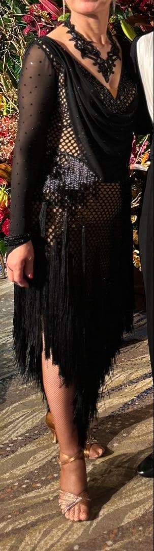 社交ダンスラテンデモ用ドレス ルンバ。チャチャチャ、サンバ