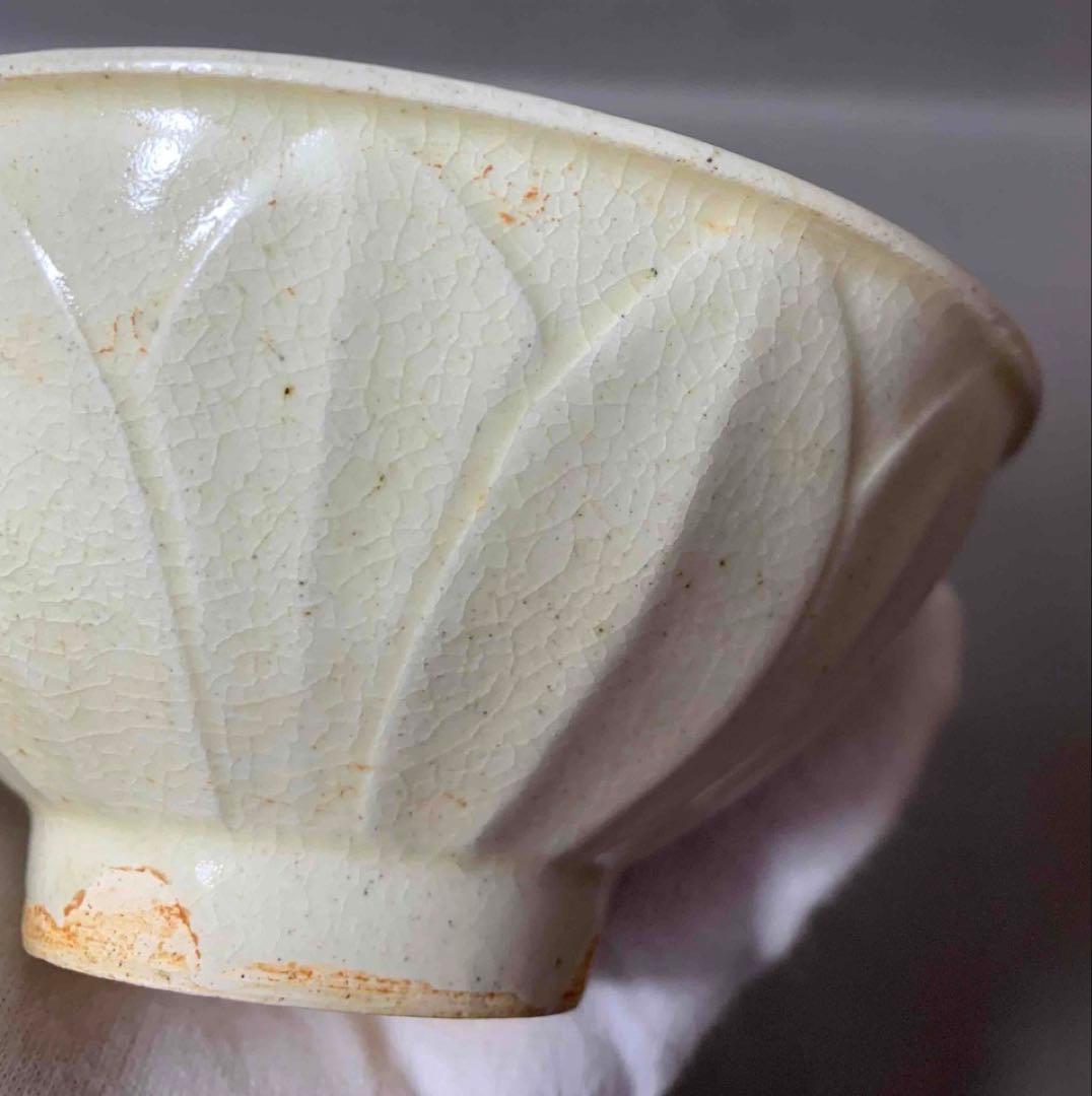 中国 無地蓮弁碗　f2250220