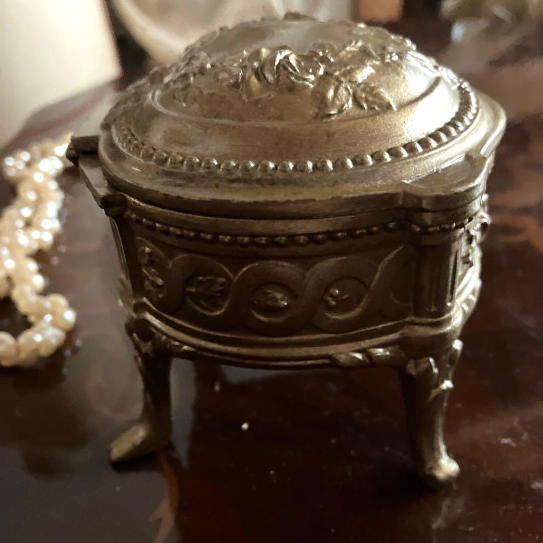 フランスアンティークジュエリーボックス アクセサリーボックス　猫足オルモル