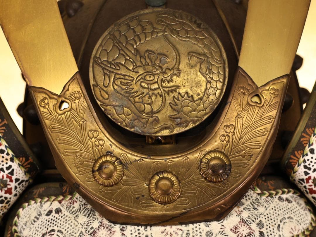 BLACK　BY01　甲冑　具足　着用鎧　龍日輪前立　鎧櫃付き　等身大　現