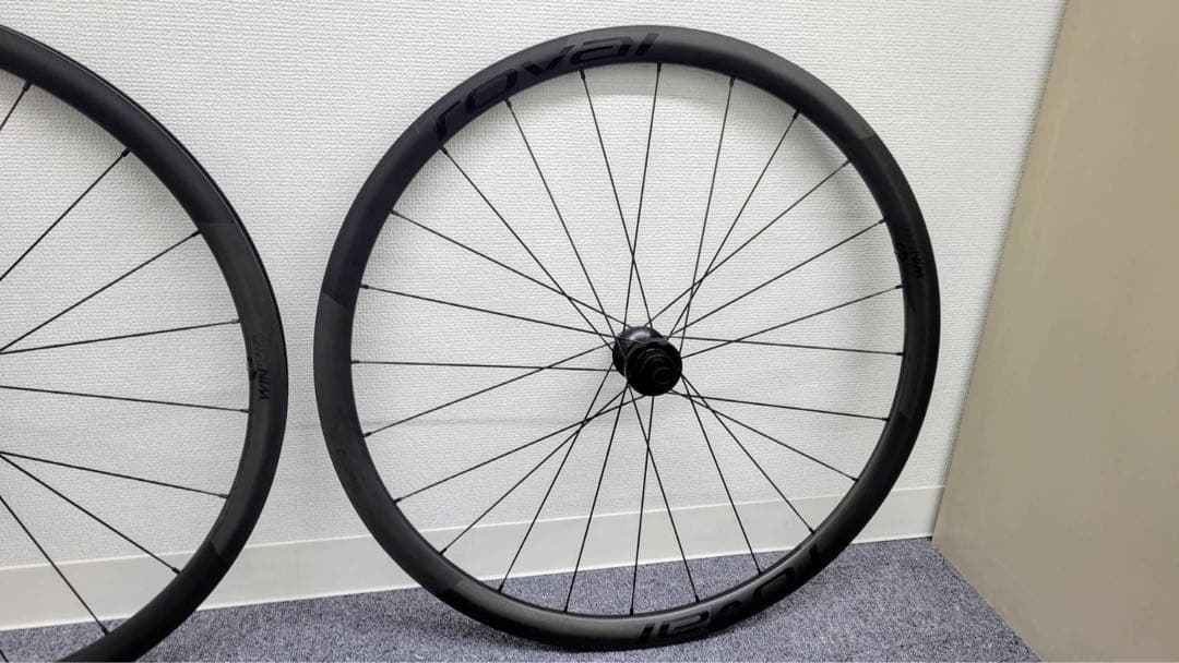 スペシャライズドROVALALPINISTCLXクリンチャーシマノHGフリー中古