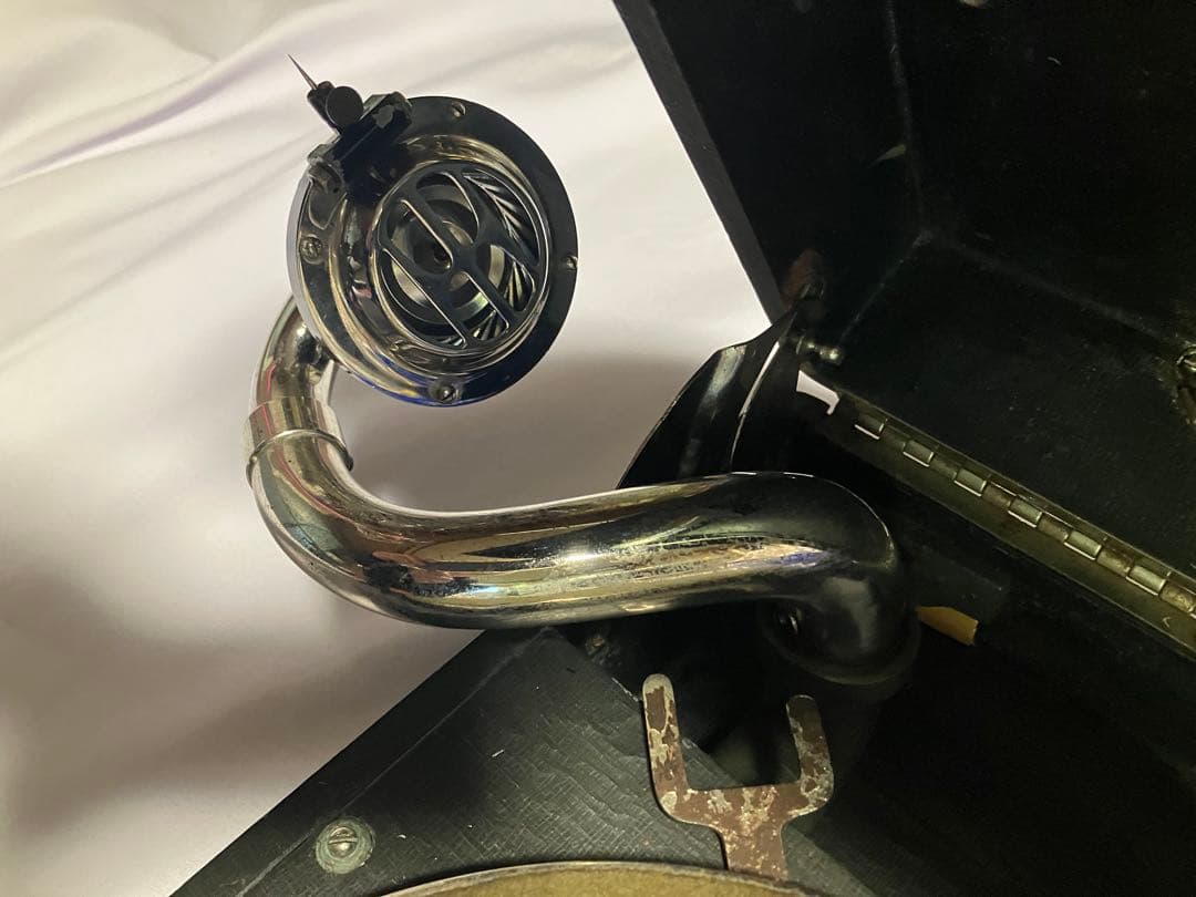 ヴィンテージ 蓄音器　稼動品　アンティークレコードオマケ付き