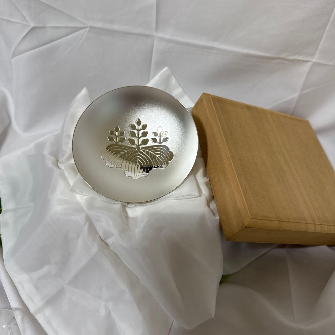 銀盃純銀　内閣総理大臣贈　箱付き 遺品整理