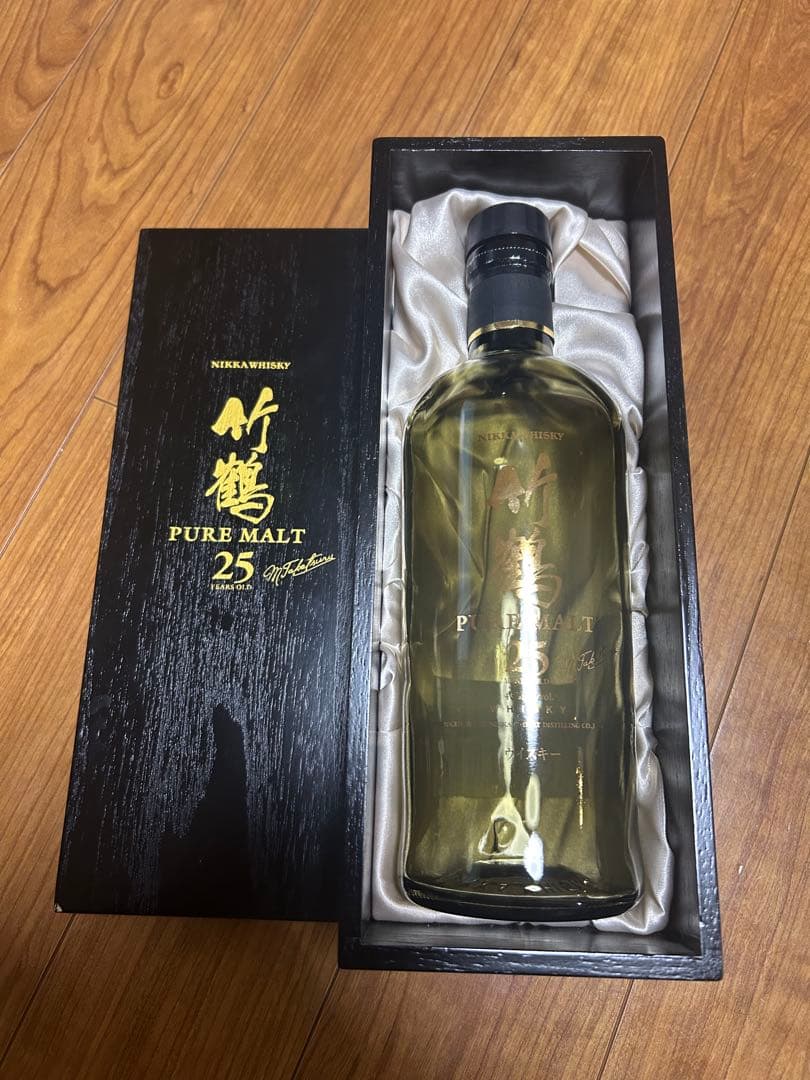 NIKKA 竹鶴 25年 ピュアモルトウイスキー　空瓶と木箱