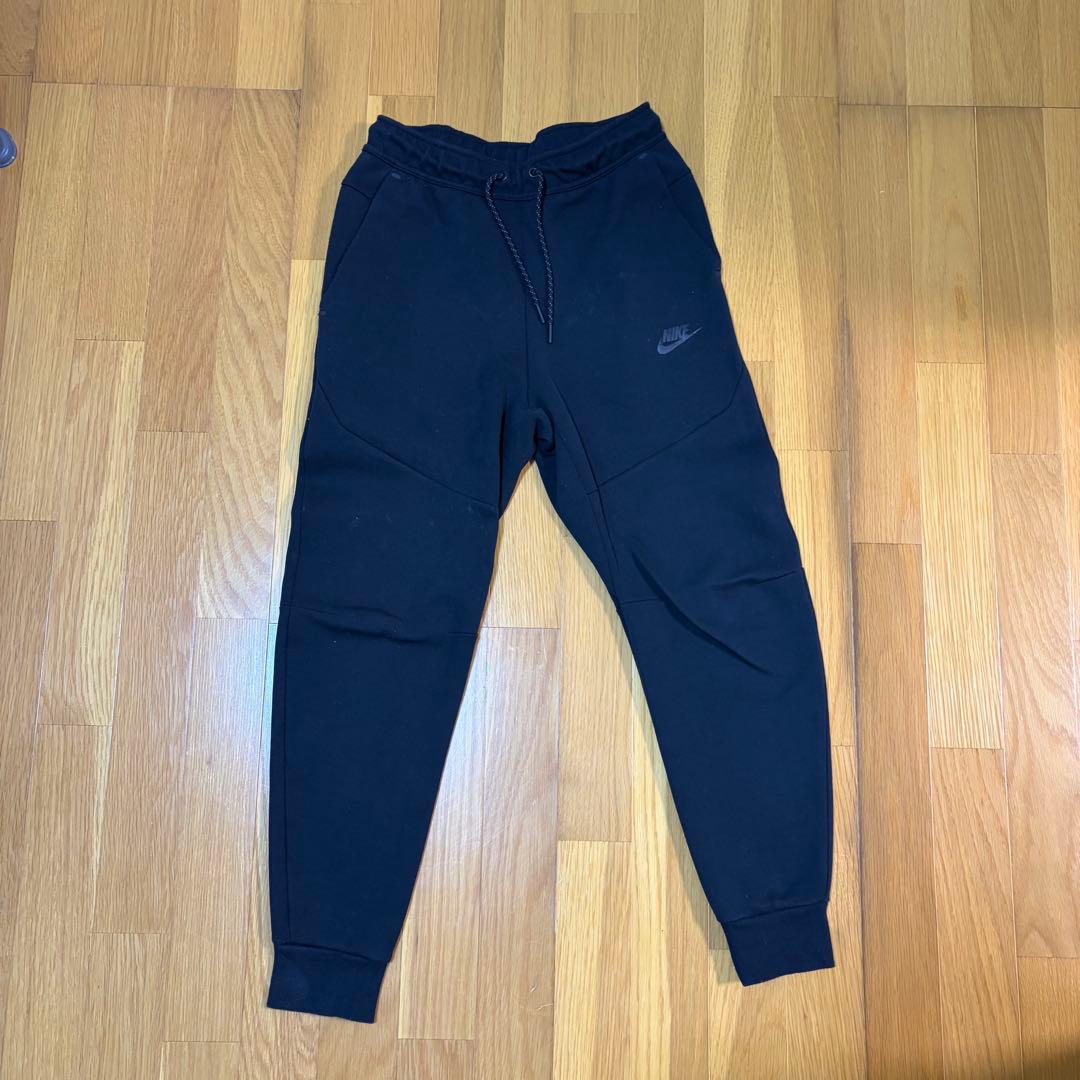 NIKE テック　上下セット