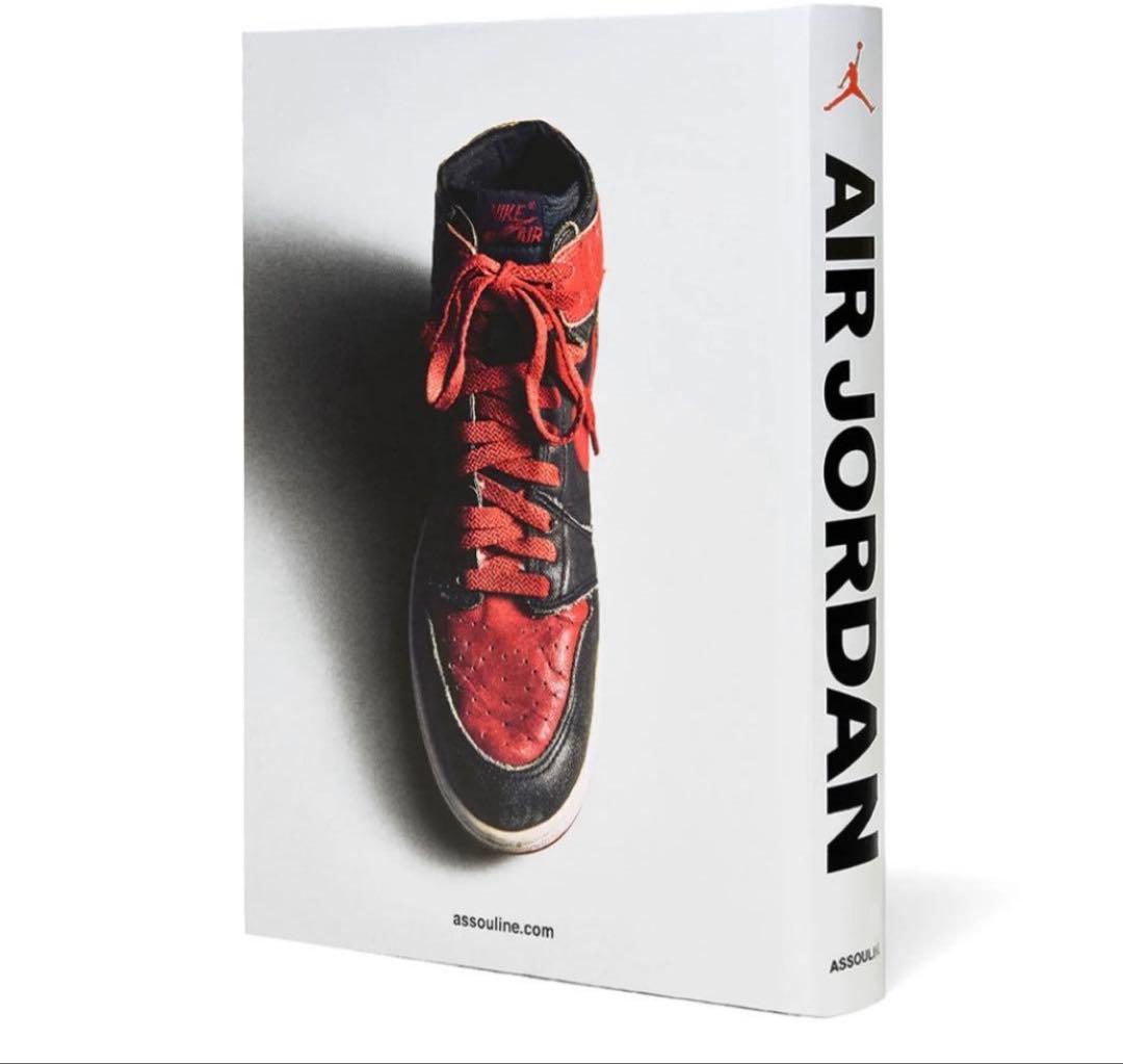 新品未開封　Air Jordan × Assouline Classic 本