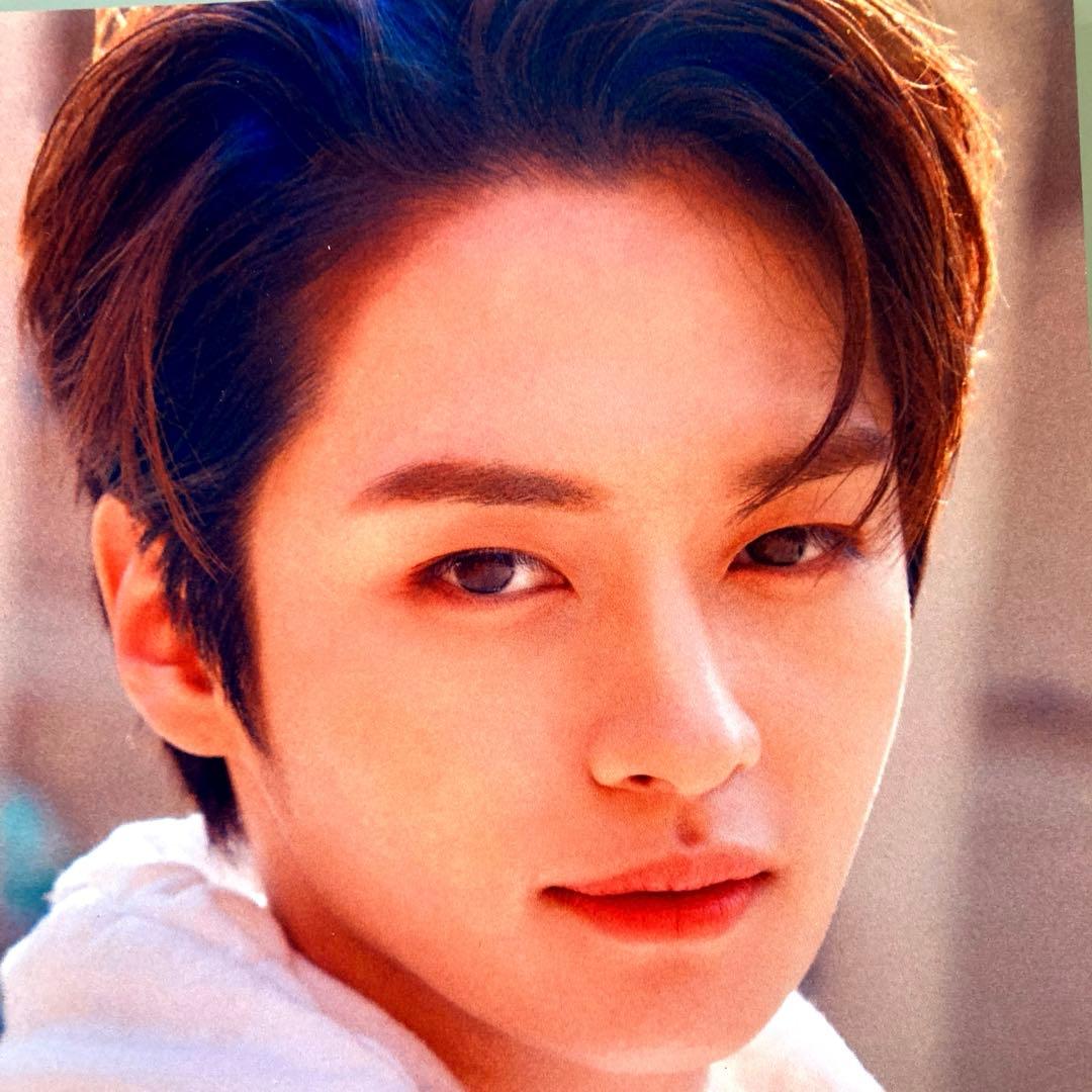 セール中…リノ直筆サイン入り2Lサイズ写真…Lee Know…ストレイキッズ