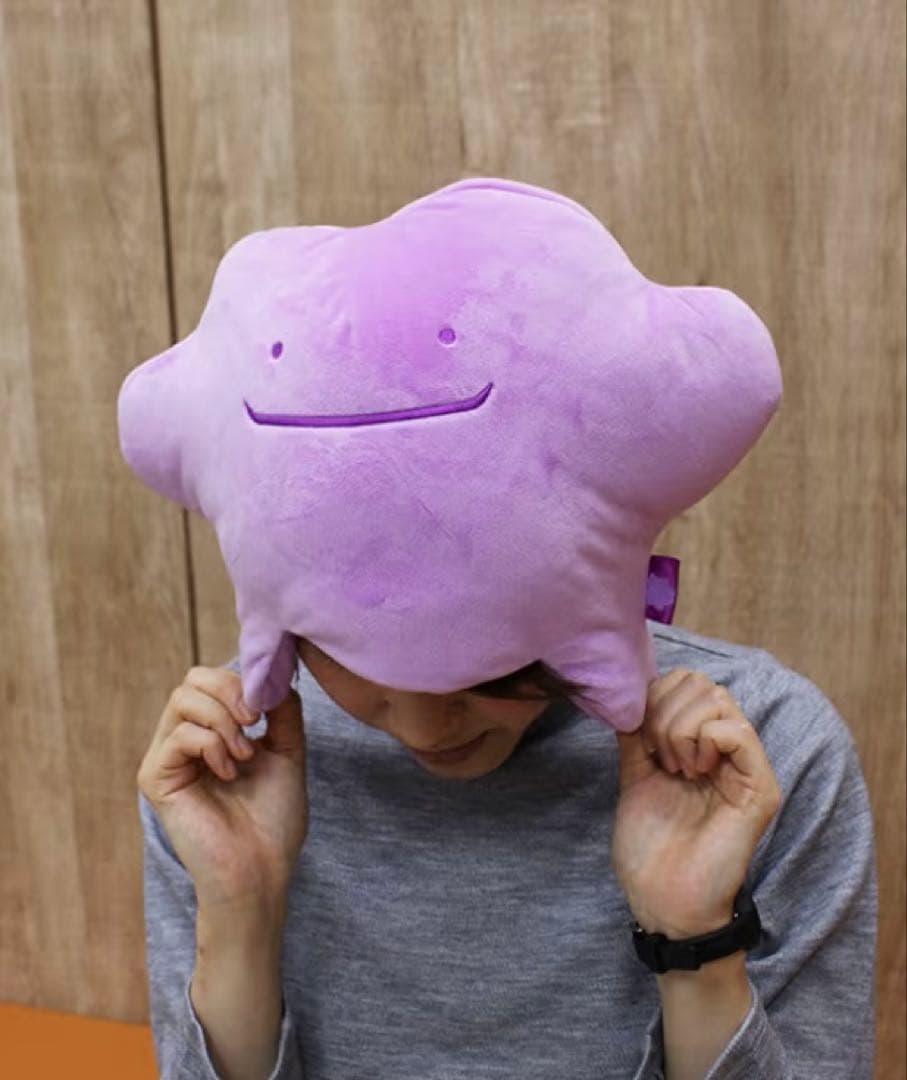 メタモンといっしょ　ぬいぐるみキャップクッション