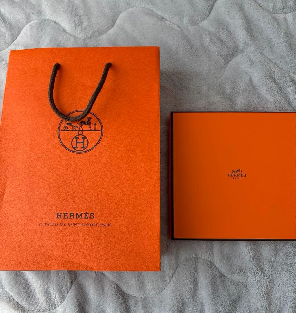 新品未使用　箱付き　HERMES カレタオル 《アヴァロン》ブルーグラシエ