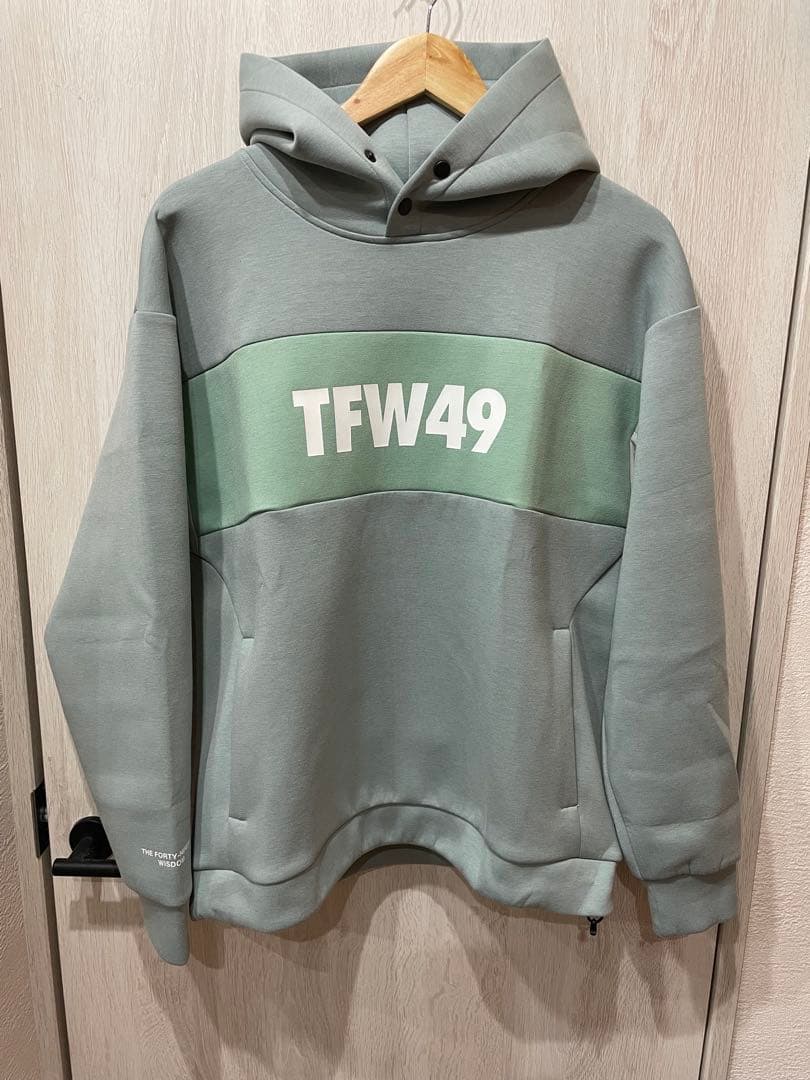 TFW49 CARDBOARD MATERIAL HOODIE サイズM