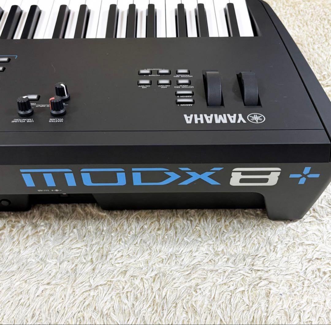 【新品同様】YAMAHA シンセサイザー MODX8+ ソフトケース ペダル付き