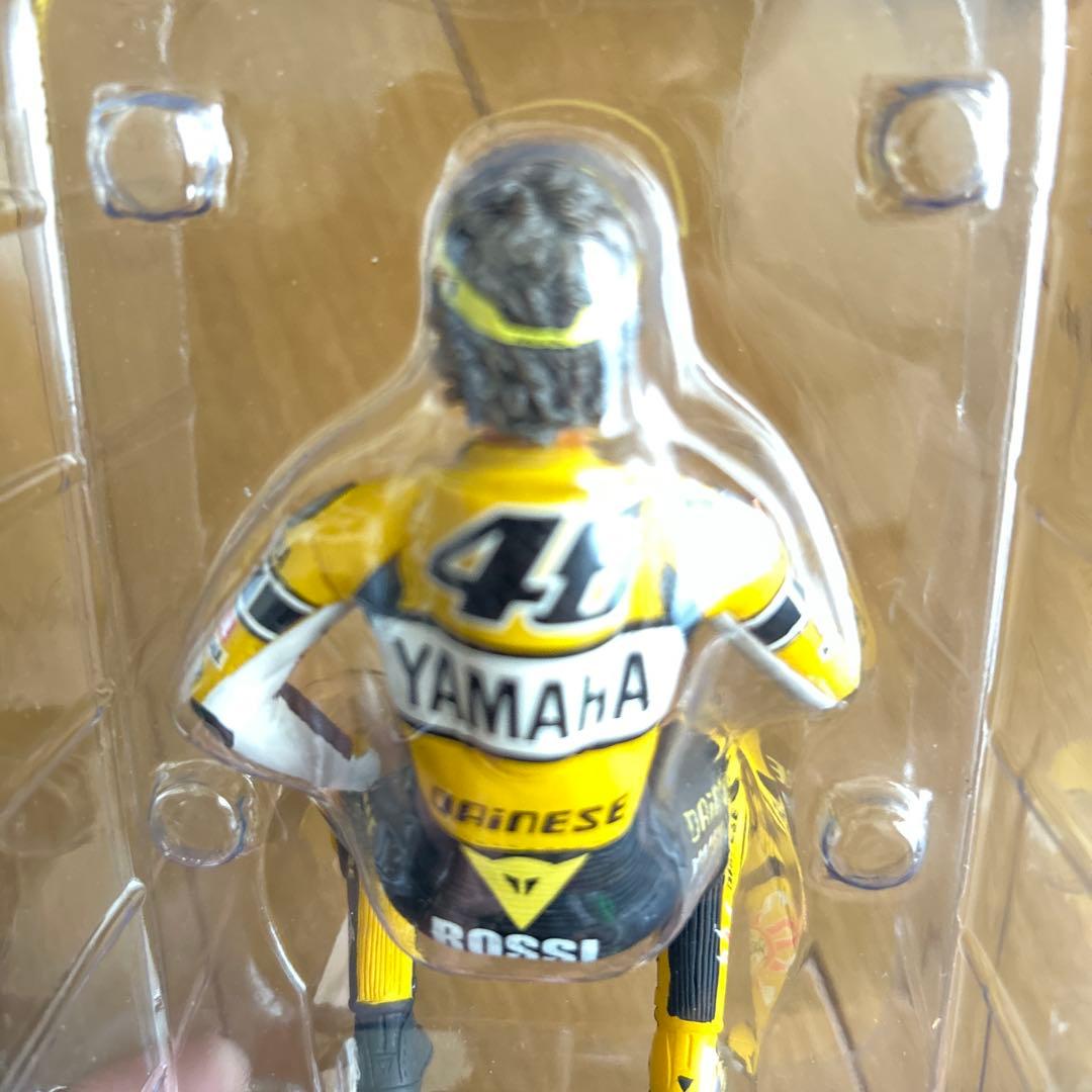 ミニチャンプス 1/12スケール バレンティーノ・ロッシ フィギュア