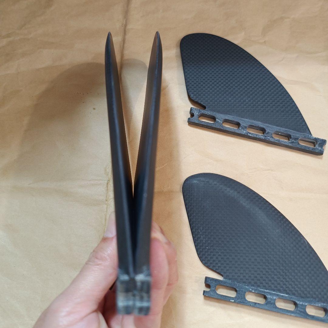 カーボンコア　フューチャーフィン対応　クワッドフィン　マチャドクワッド系