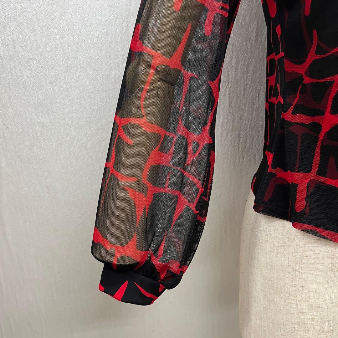 新品 JOAN トップス 黒地に赤 サイズL