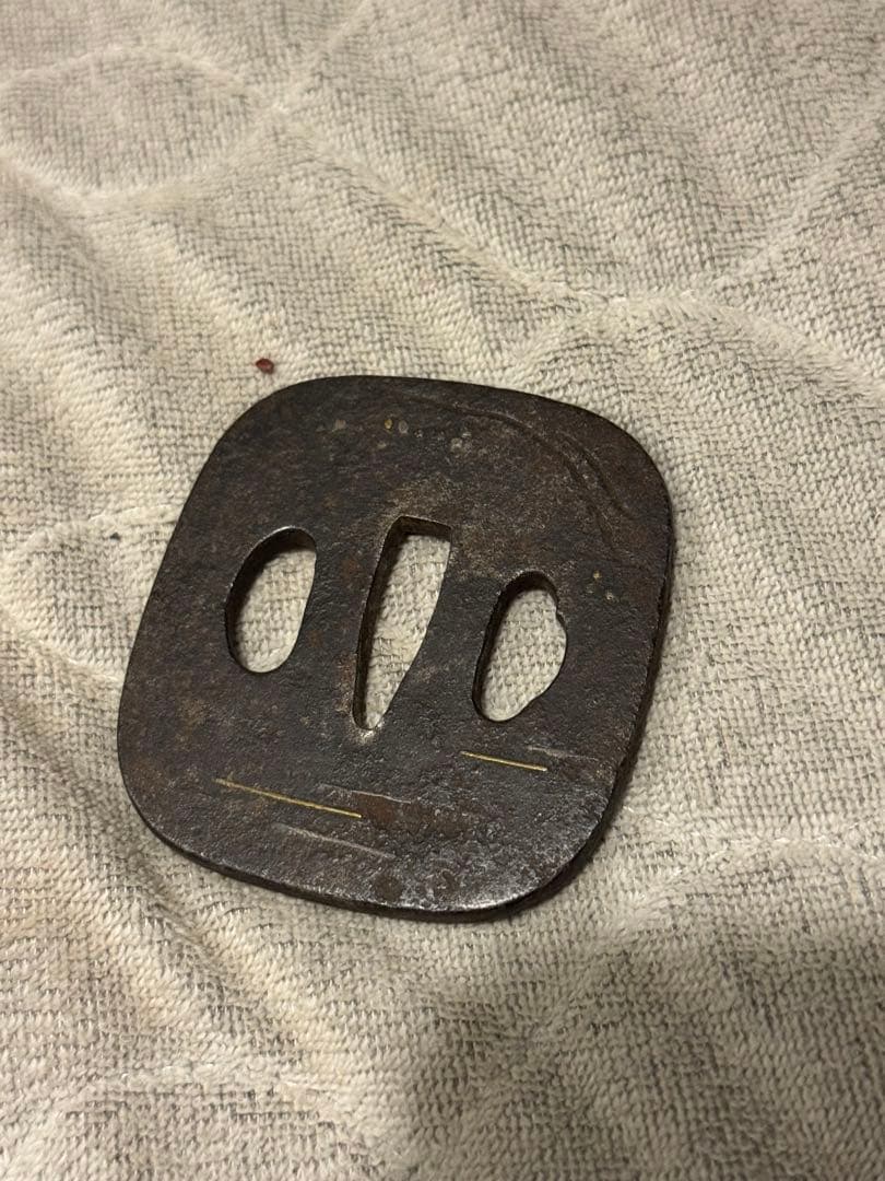 日本刀の鍔　鉄製鍔