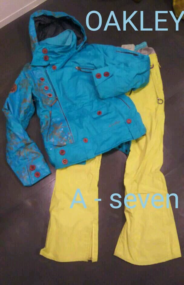 oakley   a-seven スノボウェア