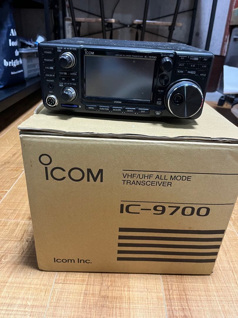 中古　Icom IC-9700 VHF/UHFトランシーバー　ジャンク