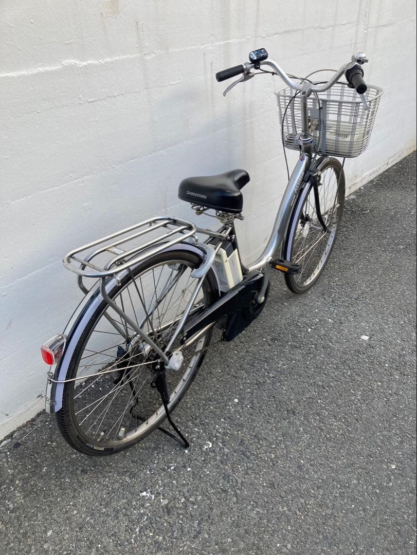 1781業界最長12ヶ月保証付！送料無料エリア多数！安全整備済み！電動自転車