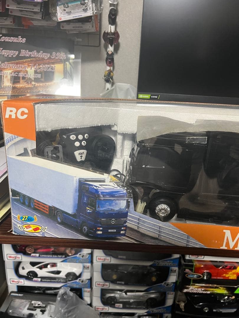 Mercedes-Benz Actros RCトラック 黒色