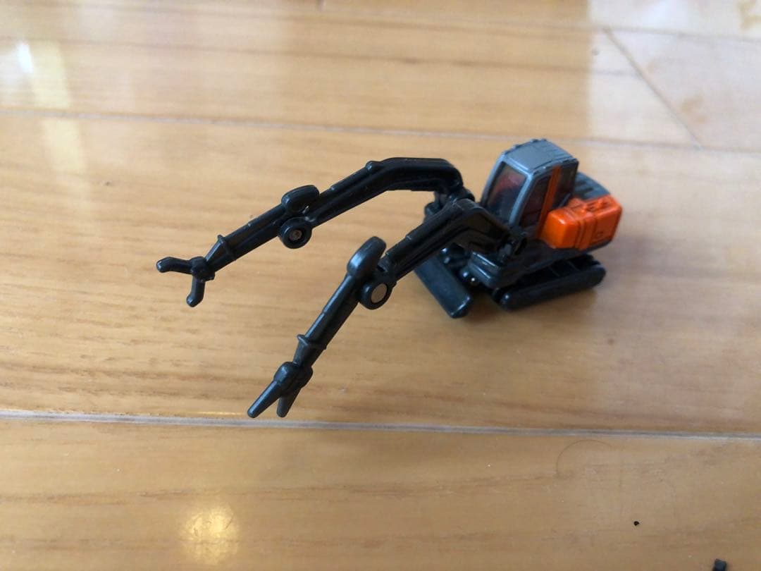 トミカたくさん