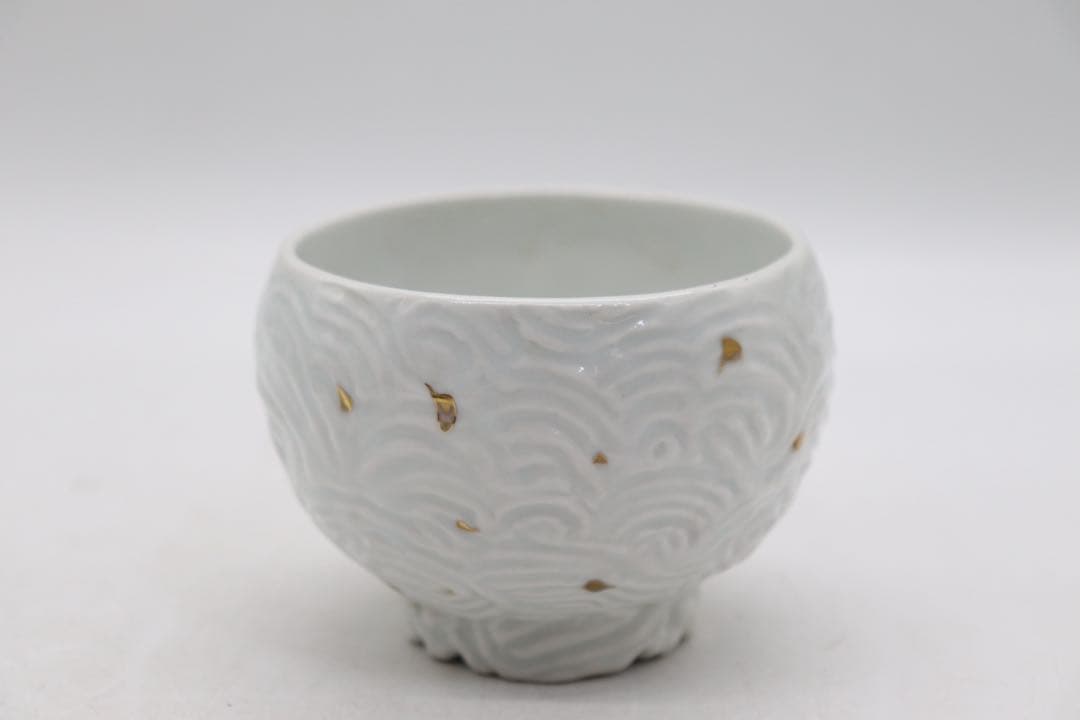 坂田甚内作　深甚紋白陶金彩　湯呑み&くいのみ7点まとめ　送料込み250827