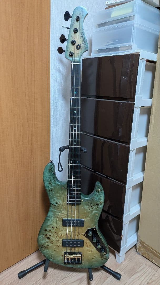 ベース Bacchus Handmade Woodline CTM-4AC EWC
