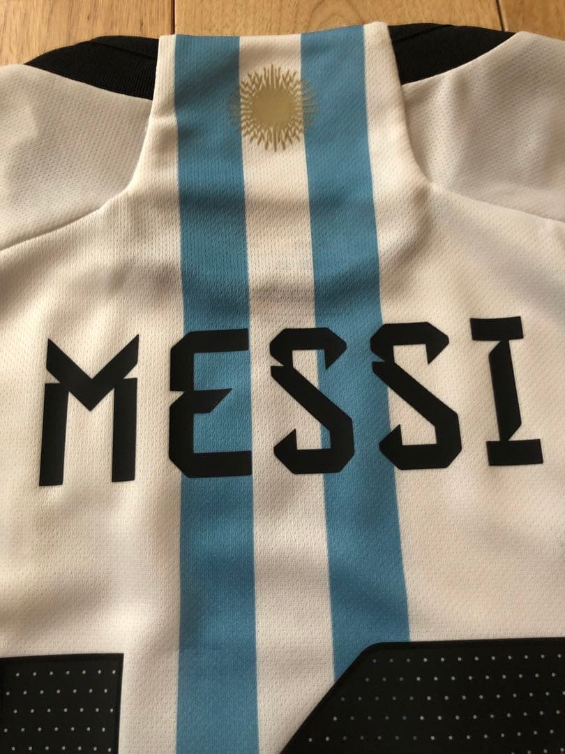 【未使用タグ付き】メッシ　2022年W杯アルゼンチン代表【レディース】