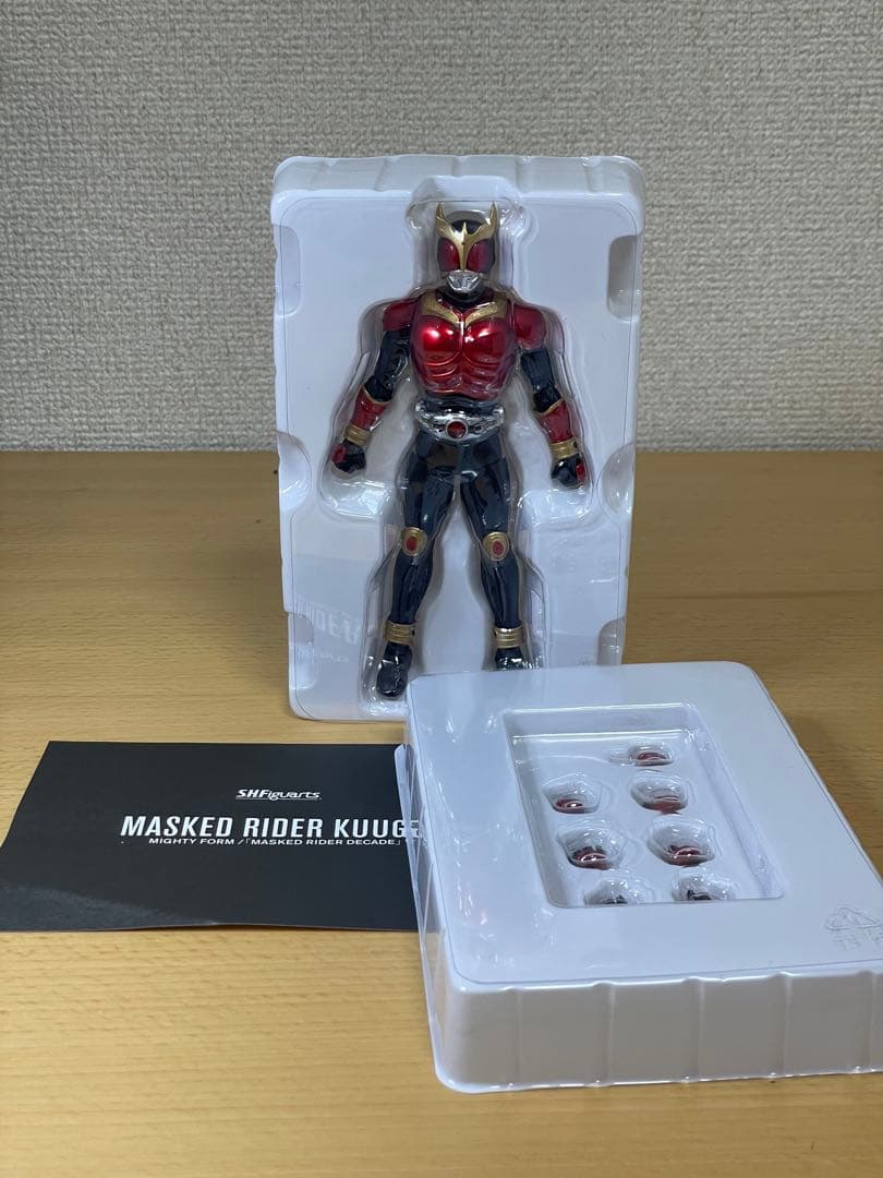 【美品2体セット】真骨彫フィギュアーツ 仮面ライダークウガ アメイジングマイティ
