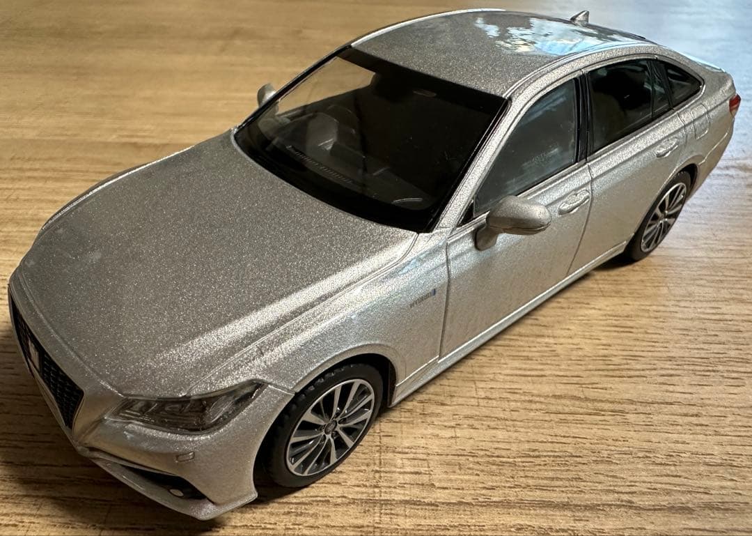 トヨタ CROWN クラウン 220系 G ミニカー シルバー カラーサンプル