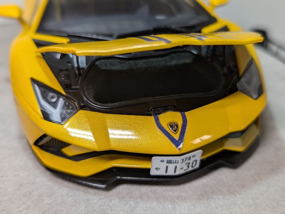 【カスタム】1/18 ランボルギーニ アヴェンタドール LP740-4 S