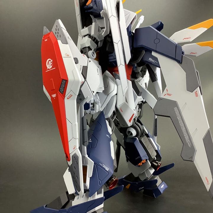 HGUC RX-105 クスィーガンダム　塗装済完成品