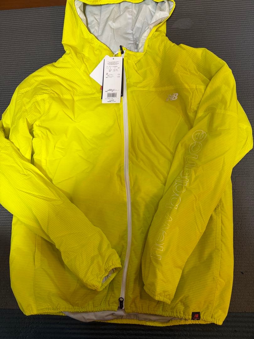 NEW BALANCE　中綿アウター