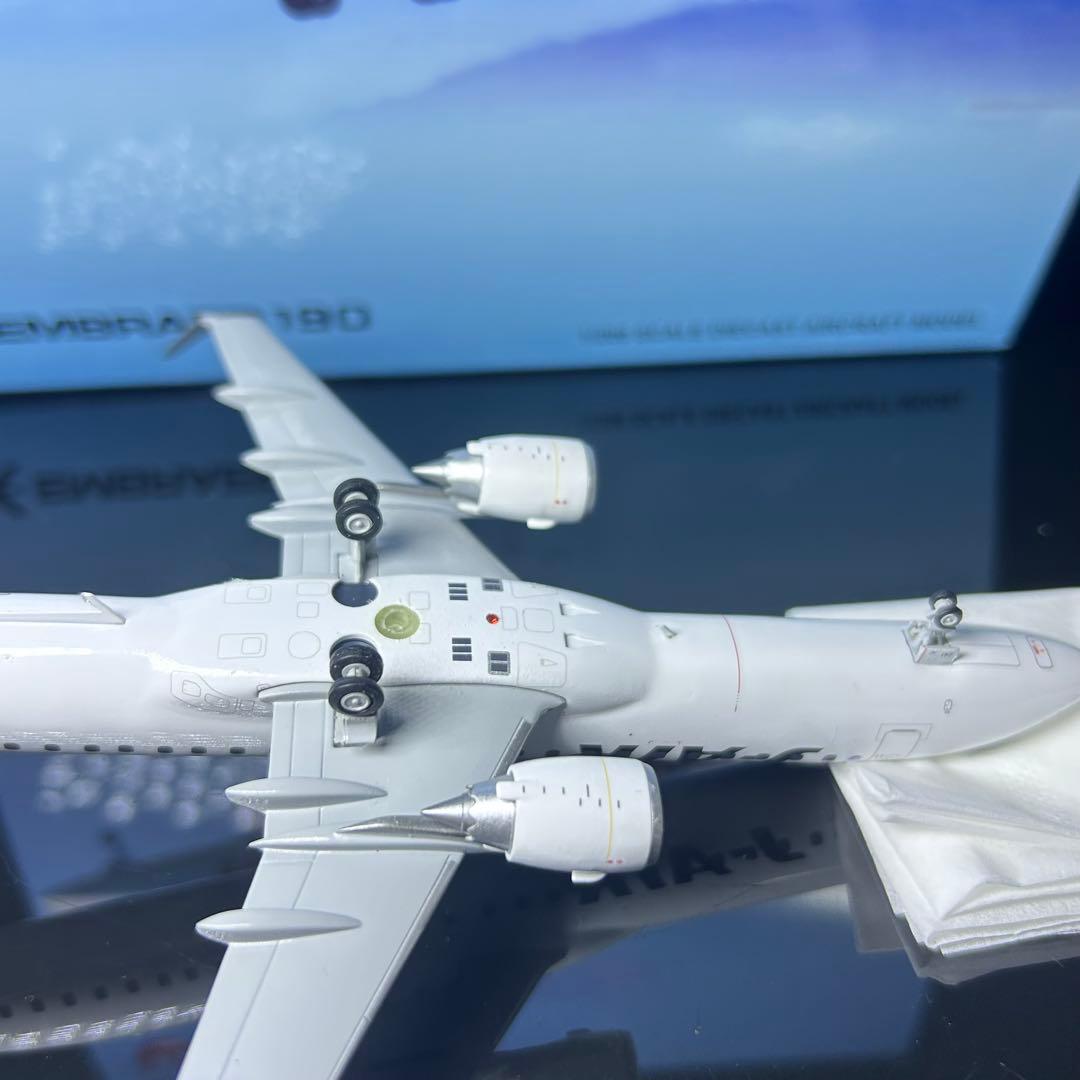 航空機・ヘリコプター TOMOJcwings J-AIR E190 JA241J 1/200