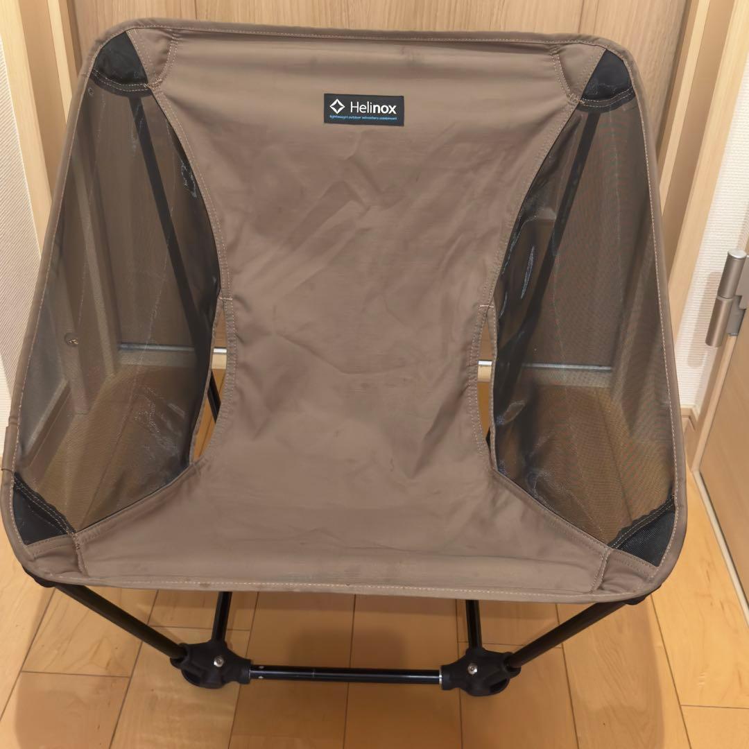 人気　Helinox グラウンドチェア　コヨーテタン　軽量チェア