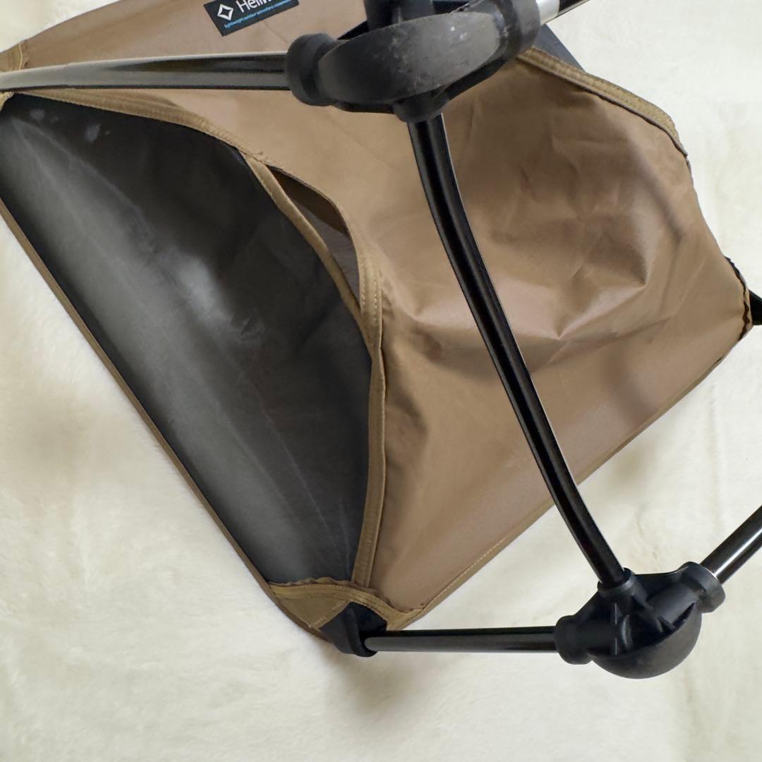 人気　Helinox グラウンドチェア　コヨーテタン　軽量チェア