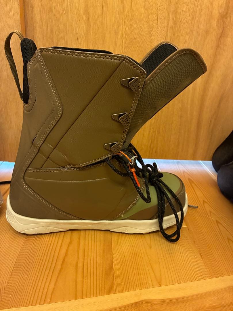 32 LASHED BRADSHAW スノーボードブーツ