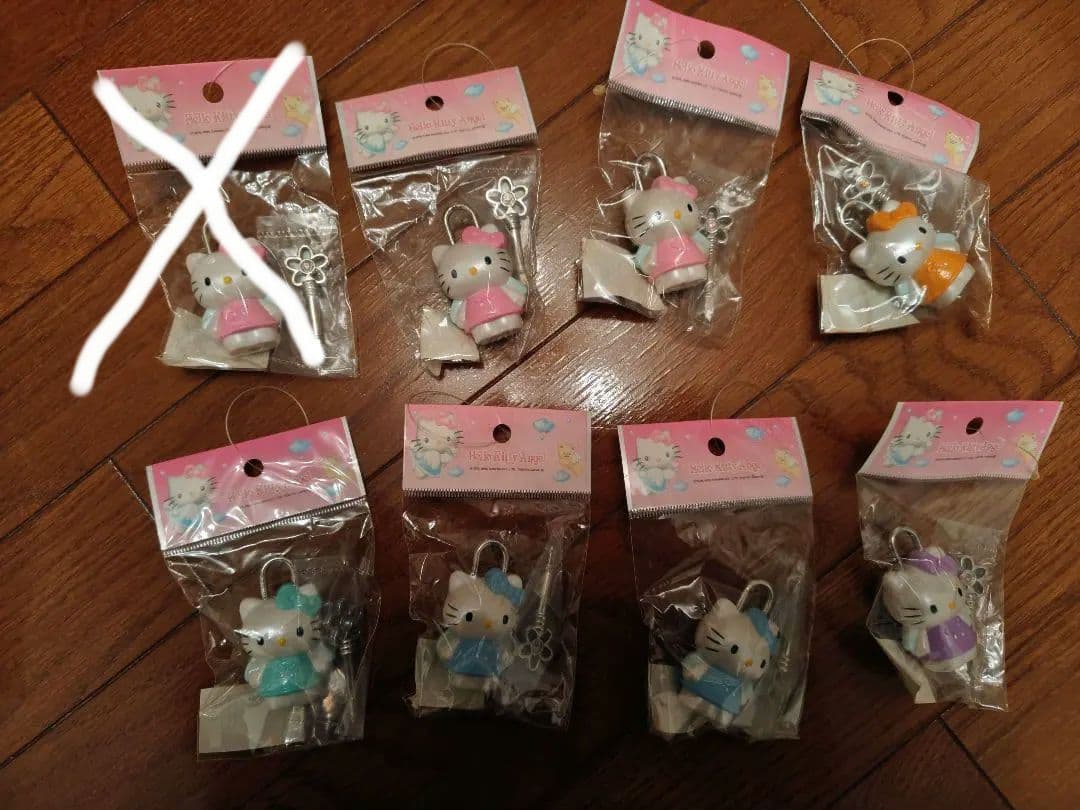 【希少】ハローキティ エンジェル 南京錠 8個セット 平成レトロ （バラ売り可）