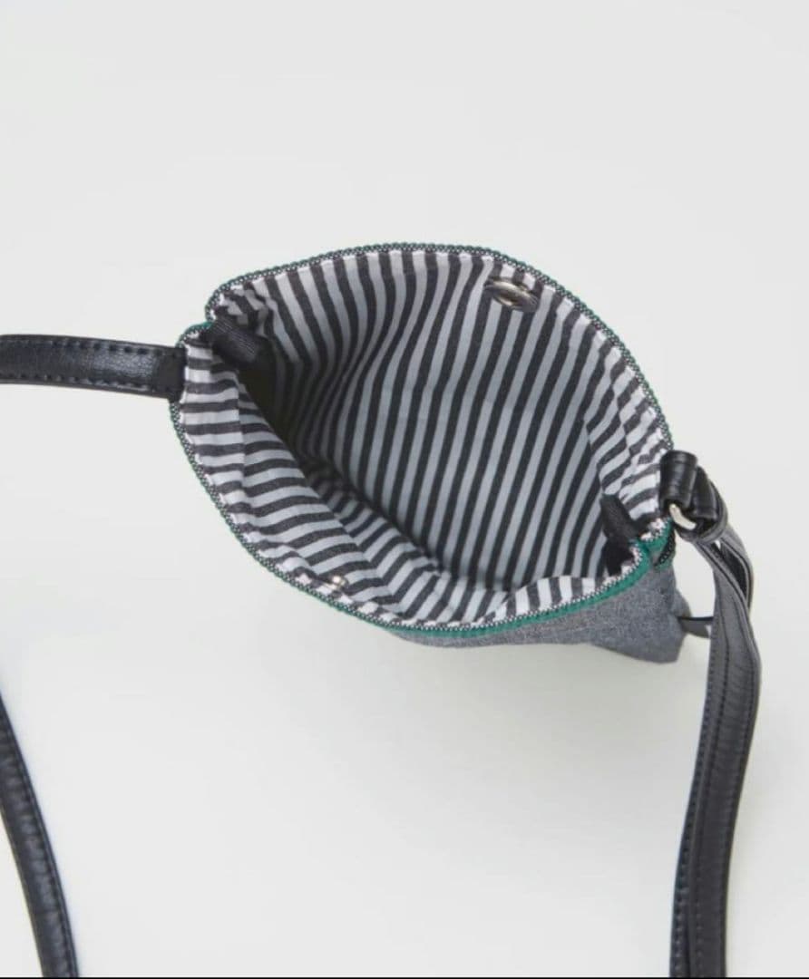 サコッシュ阪神タイガース × familiar