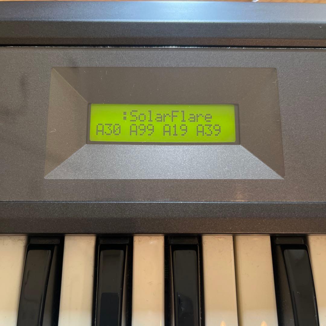 X5D KORG シンセサイザー（出ない音あり）