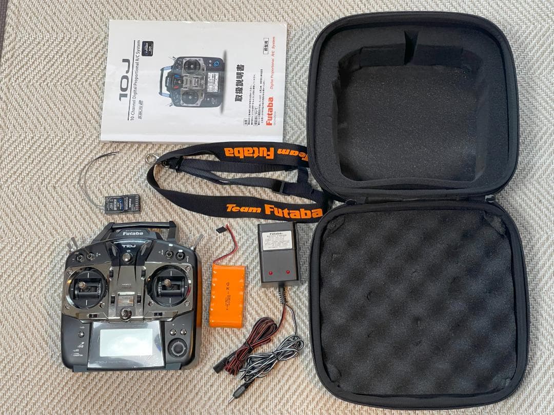 フタバ送信機 T10J と受信機