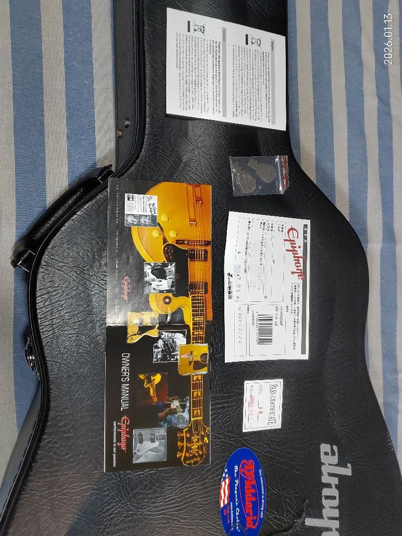 EpiphoneのフルアコES-175殆んど未使用ハードケース付、生産終了品です