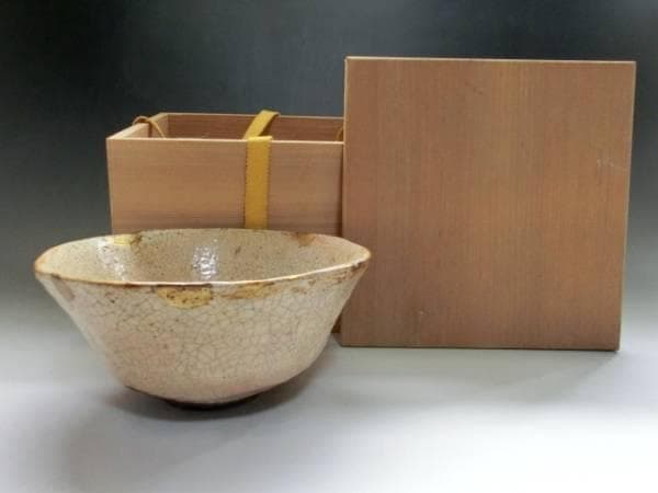 茶碗■李朝 氷結紋 時代物の古茶碗 金継ぎ直し有り 酒器 古玩 時代物 骨董品■