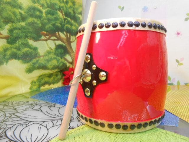 新品未使用(送料無料)13.980円　エイサー小太鼓18cm 撥付き