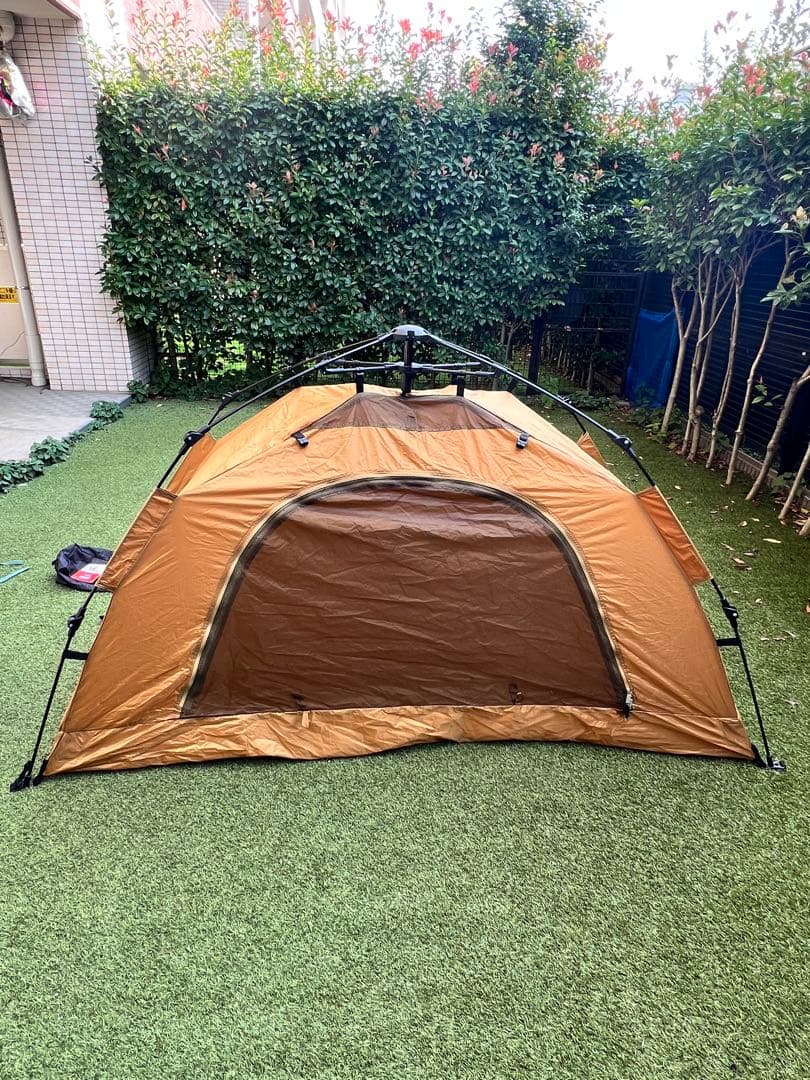 Coleman ソロキャンプテント 外で芝生1回使用　ワンタッチ