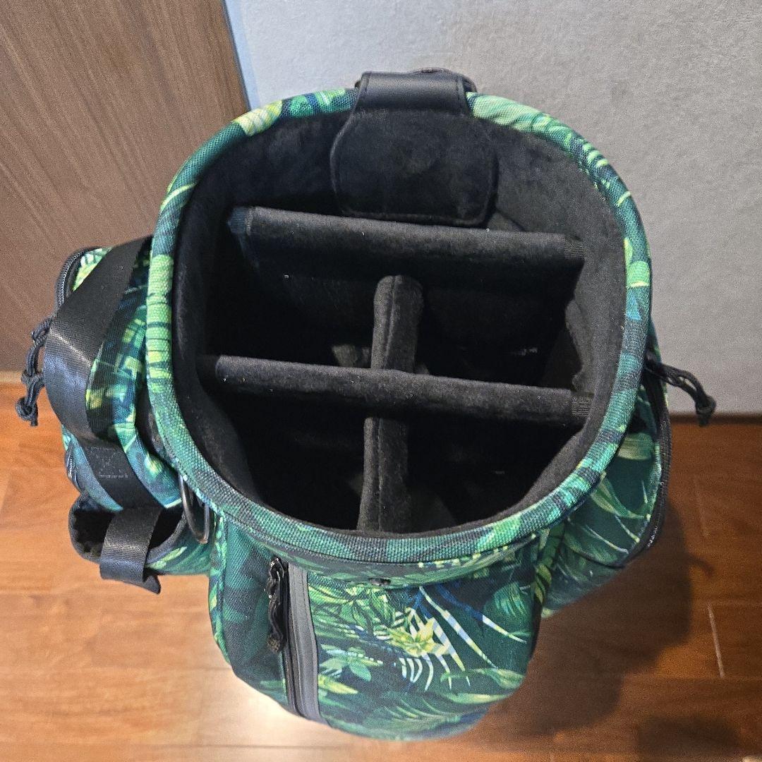 NEW ERA 葉柄キャディバッグ