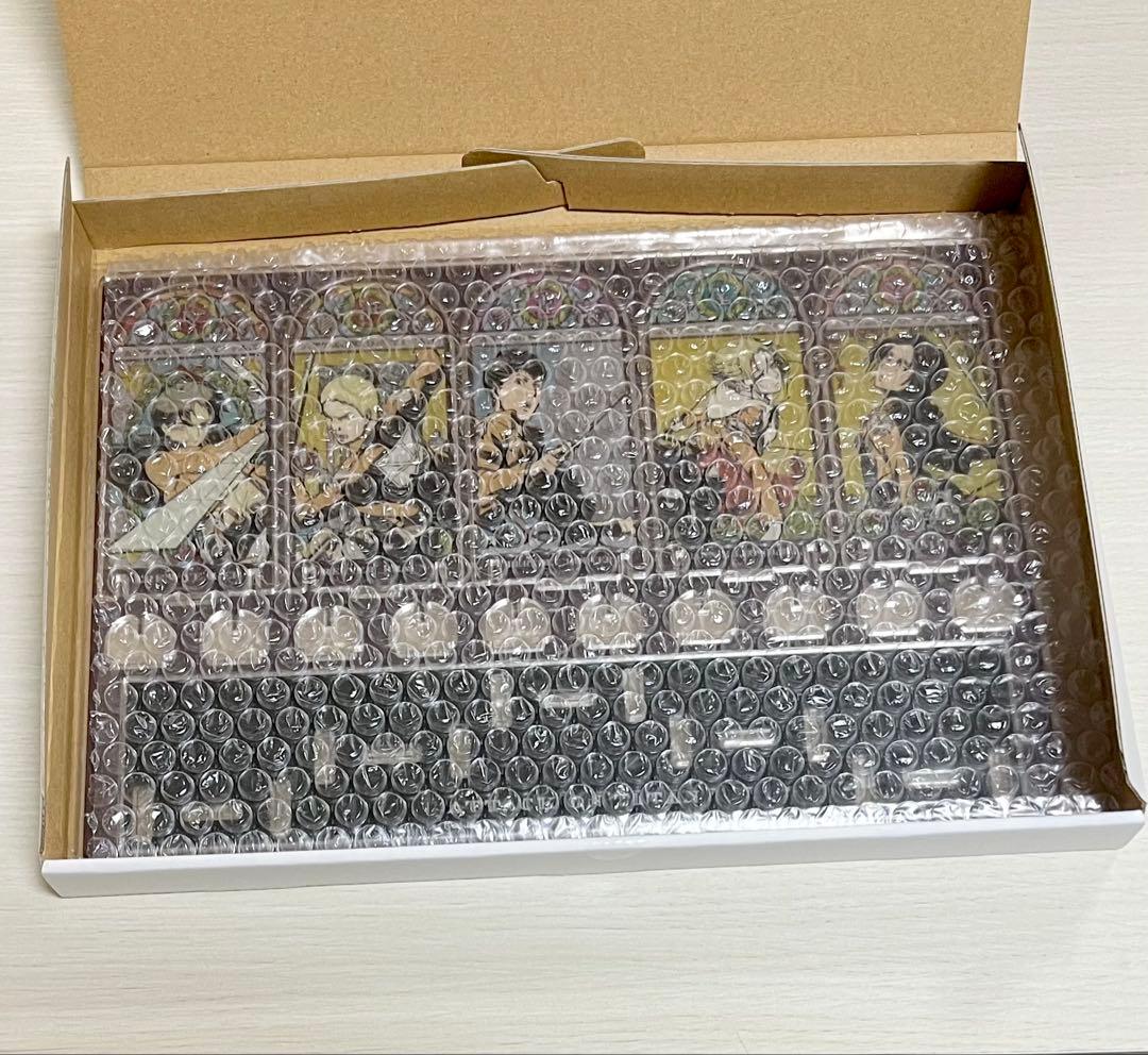 進撃の巨人　ジオラマアクリルステンド　3種セット　先駆者／統率者／宿縁の戦士