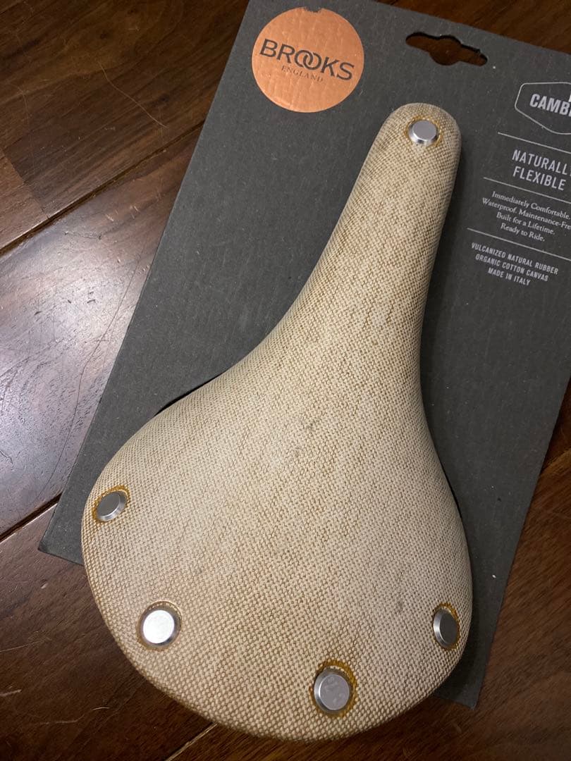 BROOKS CAMBIUM サドル ベージュ