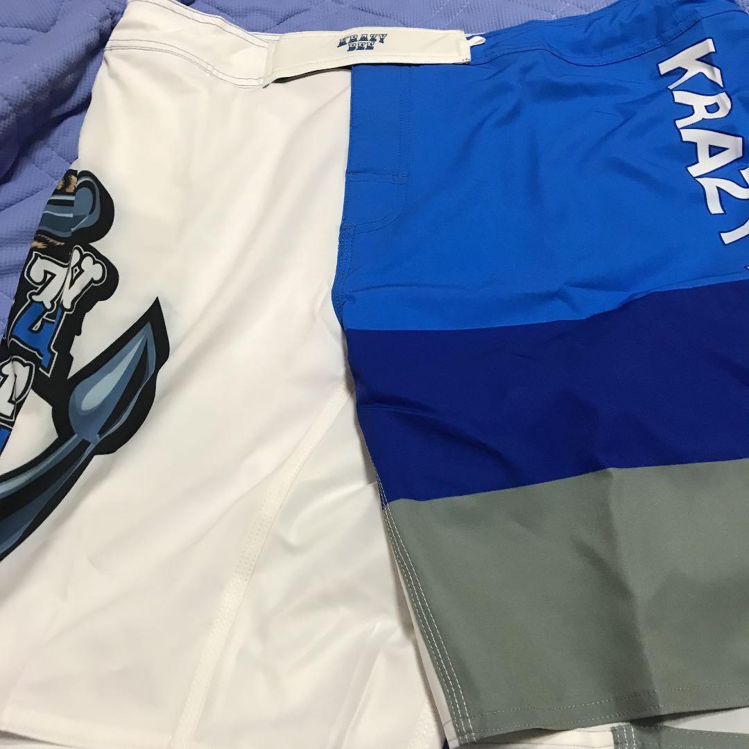 crazy beeショーツ