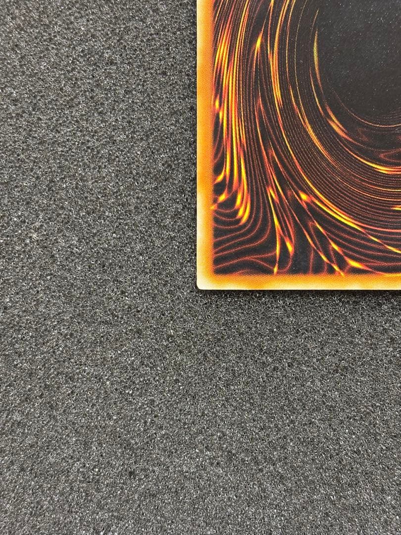 t*6様 【美品】　遊戯王　ブラック・マジシャン 初期　ウルトラ